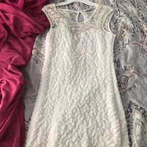 White, Sleeveless Lace Short Dress With Ruching